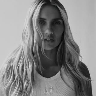 Elyse Knowles
