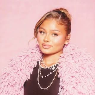 Azaryah Milan