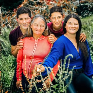 los_escachaitos