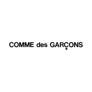 COMME des GARÇONS