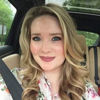 Sarah J. Maas