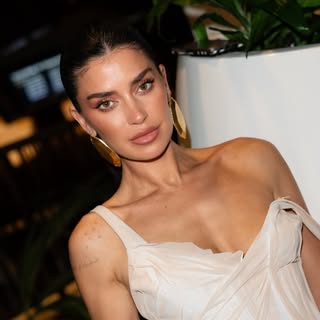 Nicole Williams English