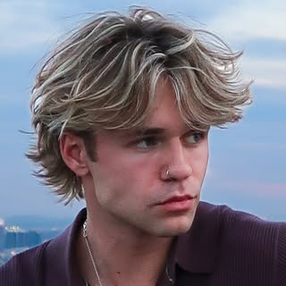 Vik White