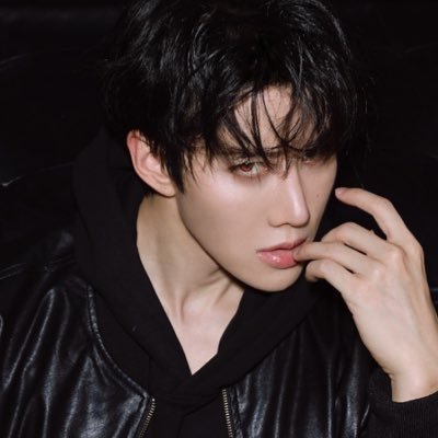 Mike Angelo 吴翊歌