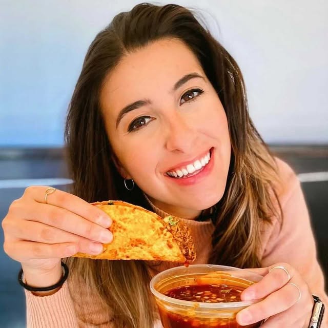 Alexa Santos