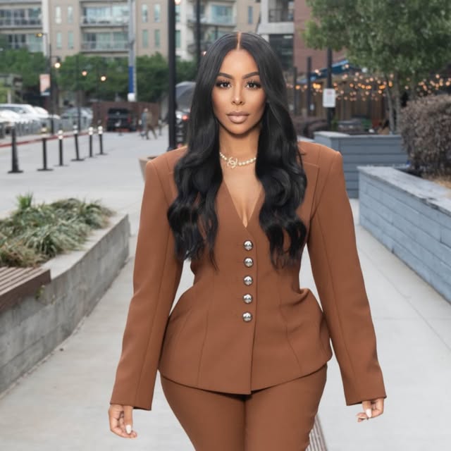 Alexis Skyy