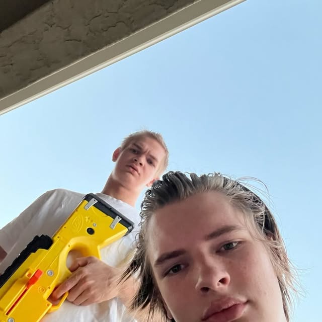 Drew is tall and Key is loud