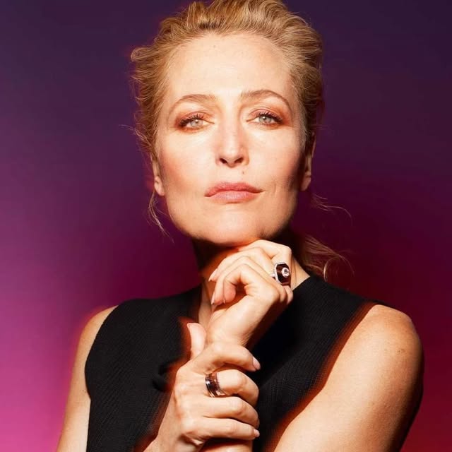 Gillian Anderson