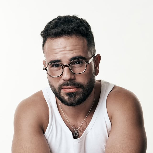 Hen Mazzig