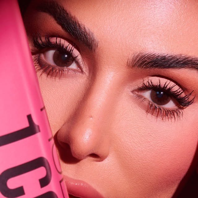 HUDA BEAUTY