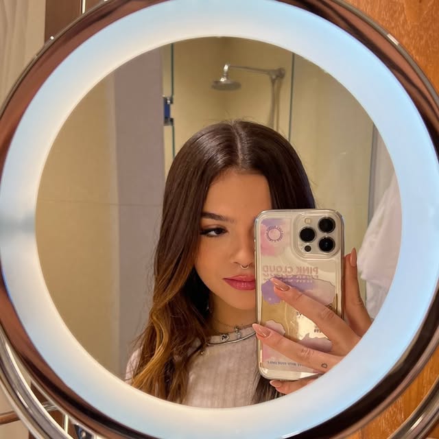 MEL MAIA