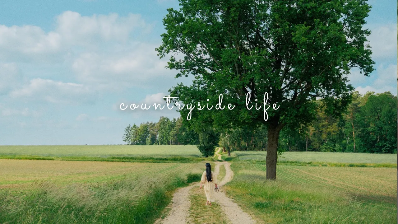 #190 Life in the countryside: preparing the veggies/flowers garden, baking bread, strawberry crepes