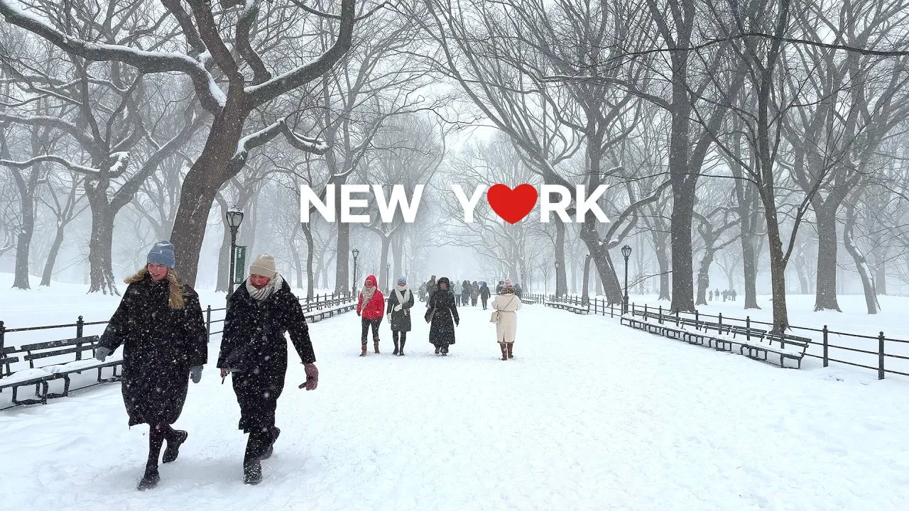 [4K] 🇺🇸 Heavy Snowstorm Walk Through Central Park, NYC ❄️⛄ | Cinematic Winter Scenes (Jan. 2026)