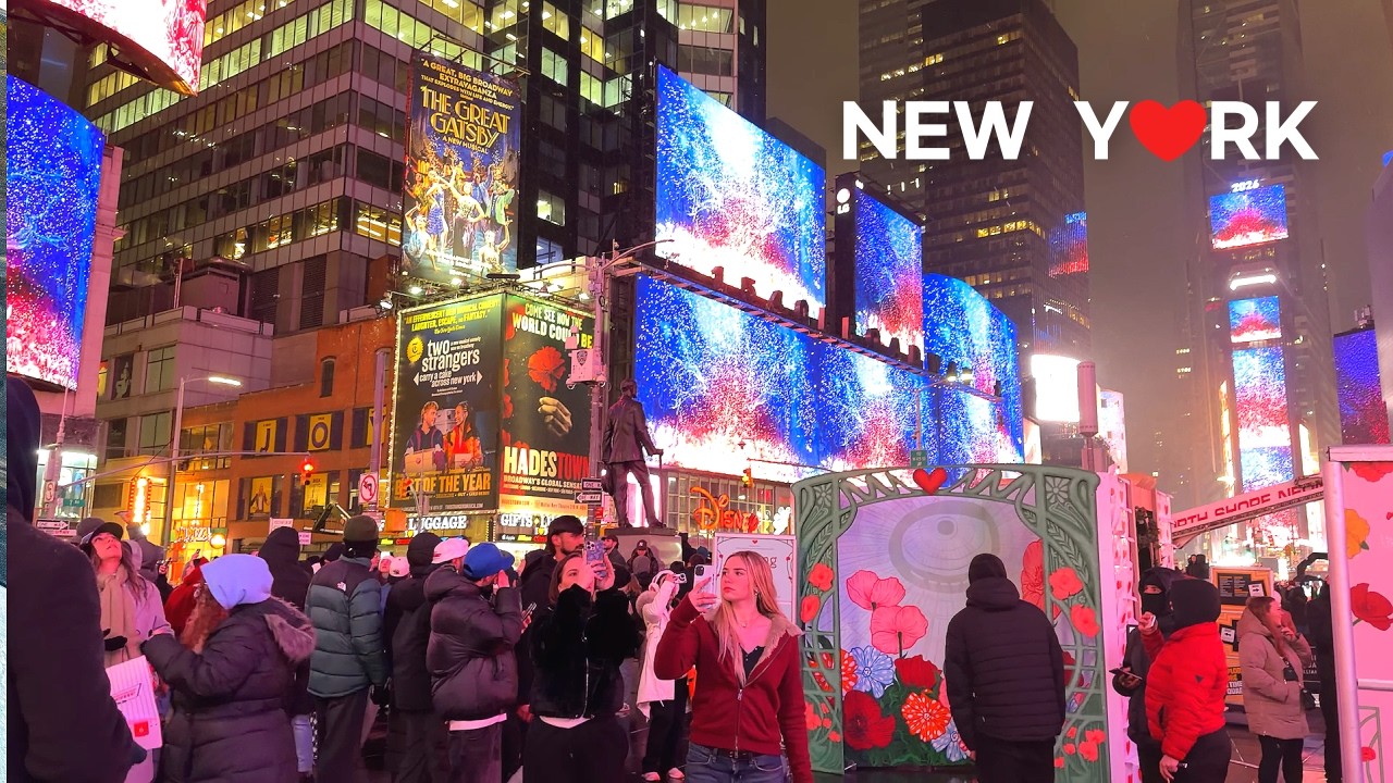[4K]🇺🇸 NYC Midnight Winter Walk: Snowflakes and City Lights  (Feb. 2026)