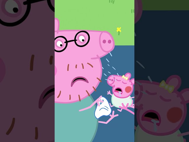 Baby Evie Starts TEETHING! 🦷😩 #PeppaPig #Shorts