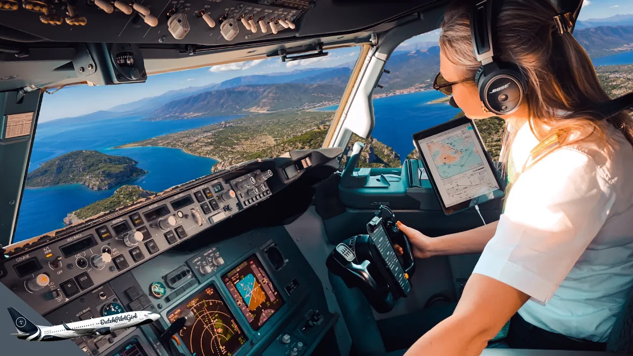 BOEING 737 STUNNING LANDING KALAMATA Greece | Runway 17R | Cockpit View | Airline Pilot Life