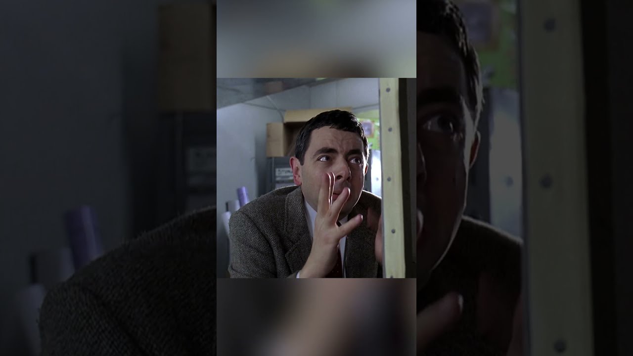 Can Mr Bean Save The Famous Whistler's Mother Painting? #mrbean #mrbeanmovie
