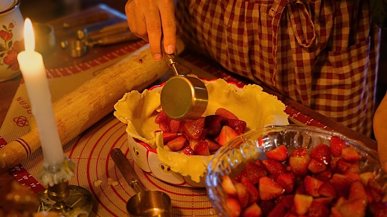 Cozy Cottage Homemaking | Baking 🥧, Sewing 🪡 & Gardening 🪏