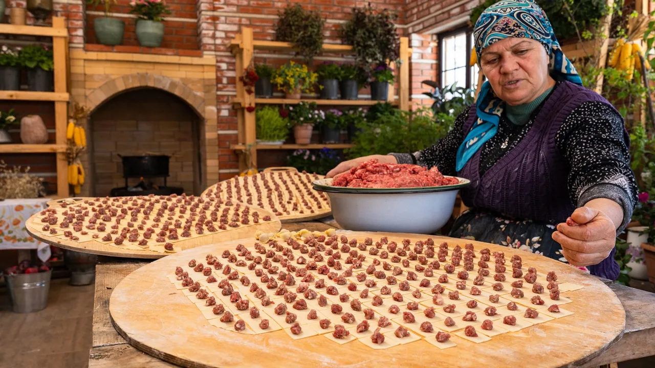 🌿 Dushpere – Traditional Azerbaijani Pasta from Village Life