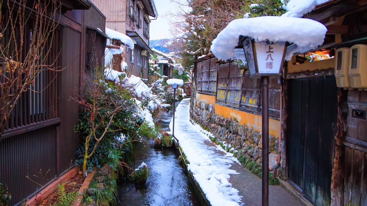Early Morning Walk on Waterways of Gujo-Hachiman | Gifu, Japan