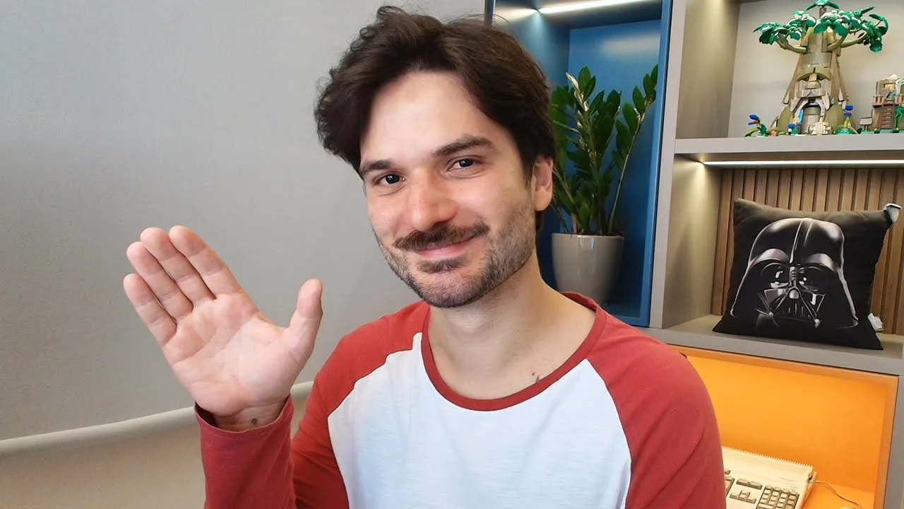 EU SAÍ DE FÉRIAS, MAS EU VOLTO JÁ JÁ!