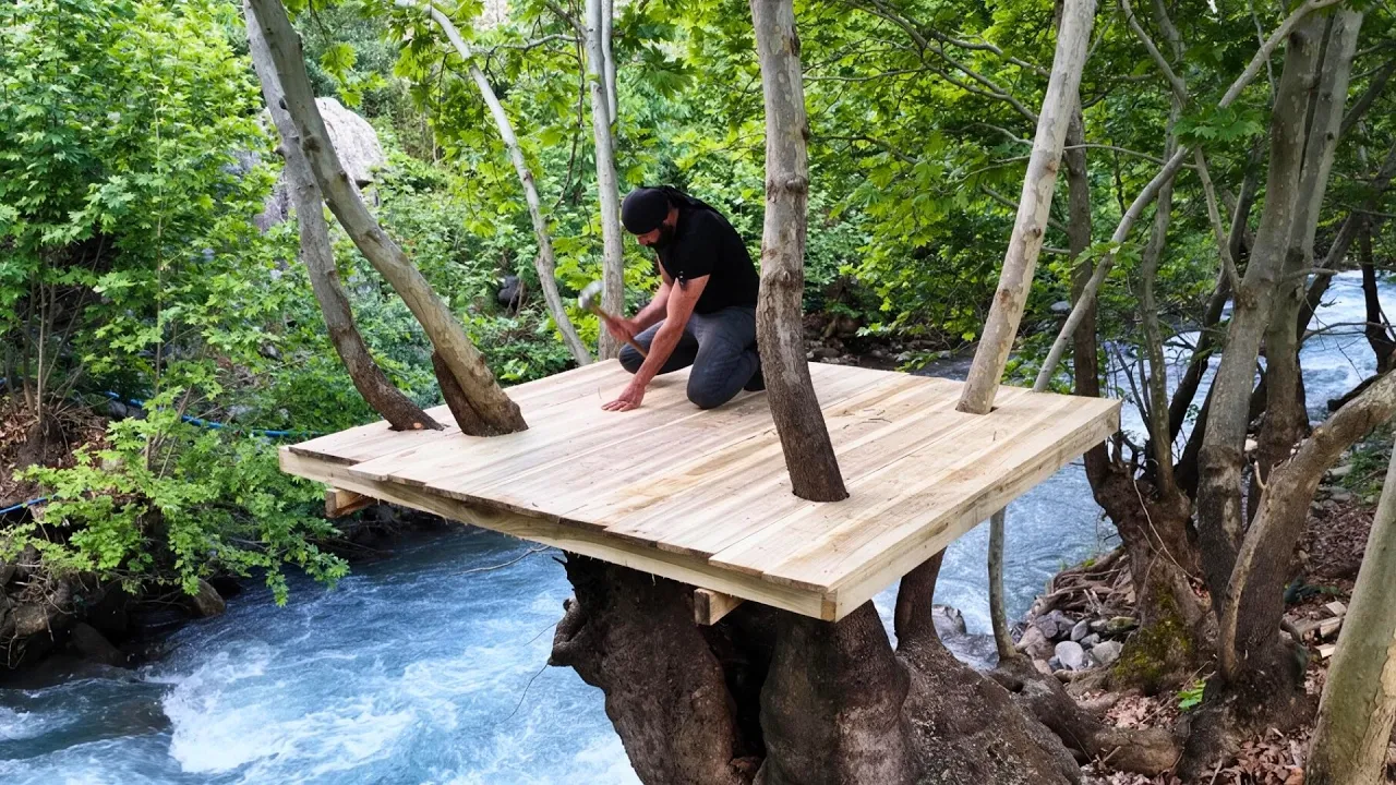 Man Builds CAPSULE Treehouse From a WATER TANK | Start To Finish by ‪@rampewild.‬