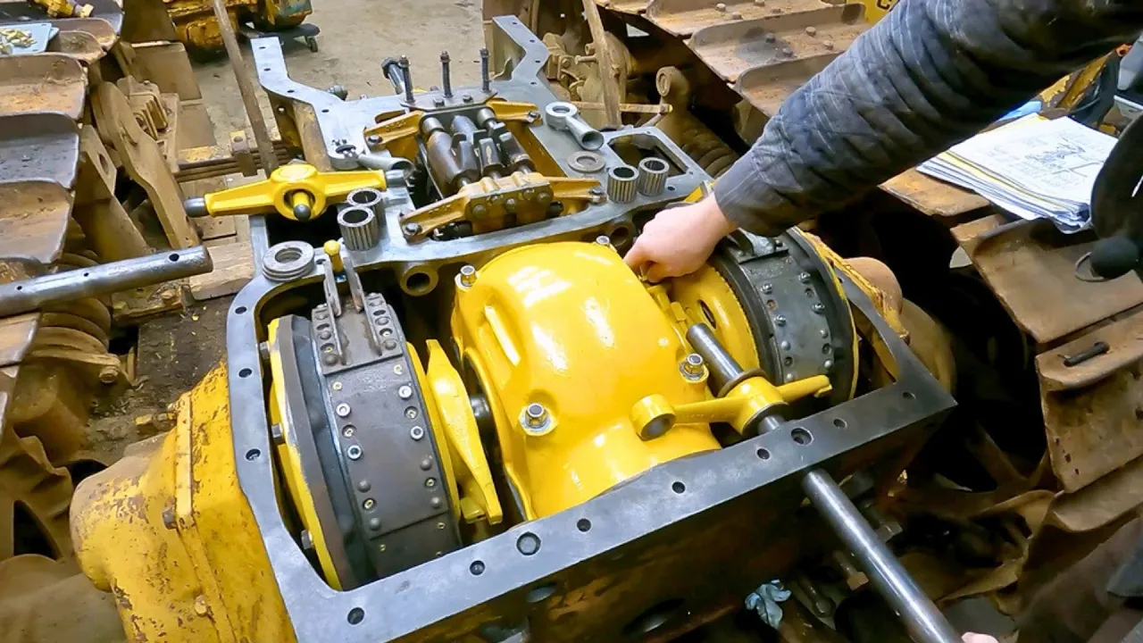 Man Spends 2 YEARS Restoring Abandoned BULLDOZER | CAT Rebuild by ‪@PacificNorthwestHillbilly‬