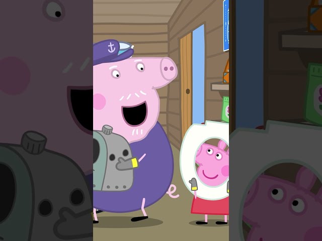 Peppa TRANSFORMS Old Rusty Bike #PeppaPig #Shorts