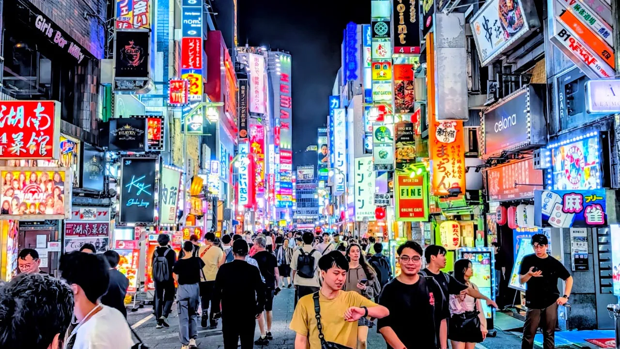 Pixel 10 Pro 4K 60fps HDR Video Boost Night Sight AI Camera Test