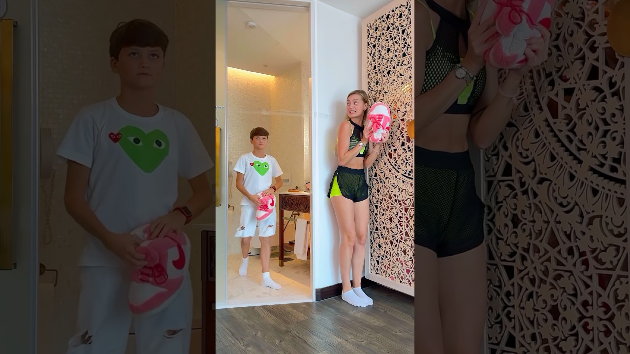 👦🏽 + 🚽 + 📱 = 🤬👋 Rate his hit 1-10😱