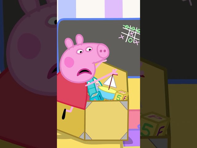 ROBOT MISS RABBIT Clean Peppa's House! 🤖💦 #PeppaPig #Shorts