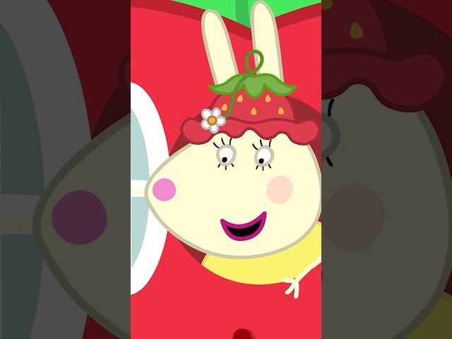 The GIANT Strawberry! #PeppaPig #Shorts