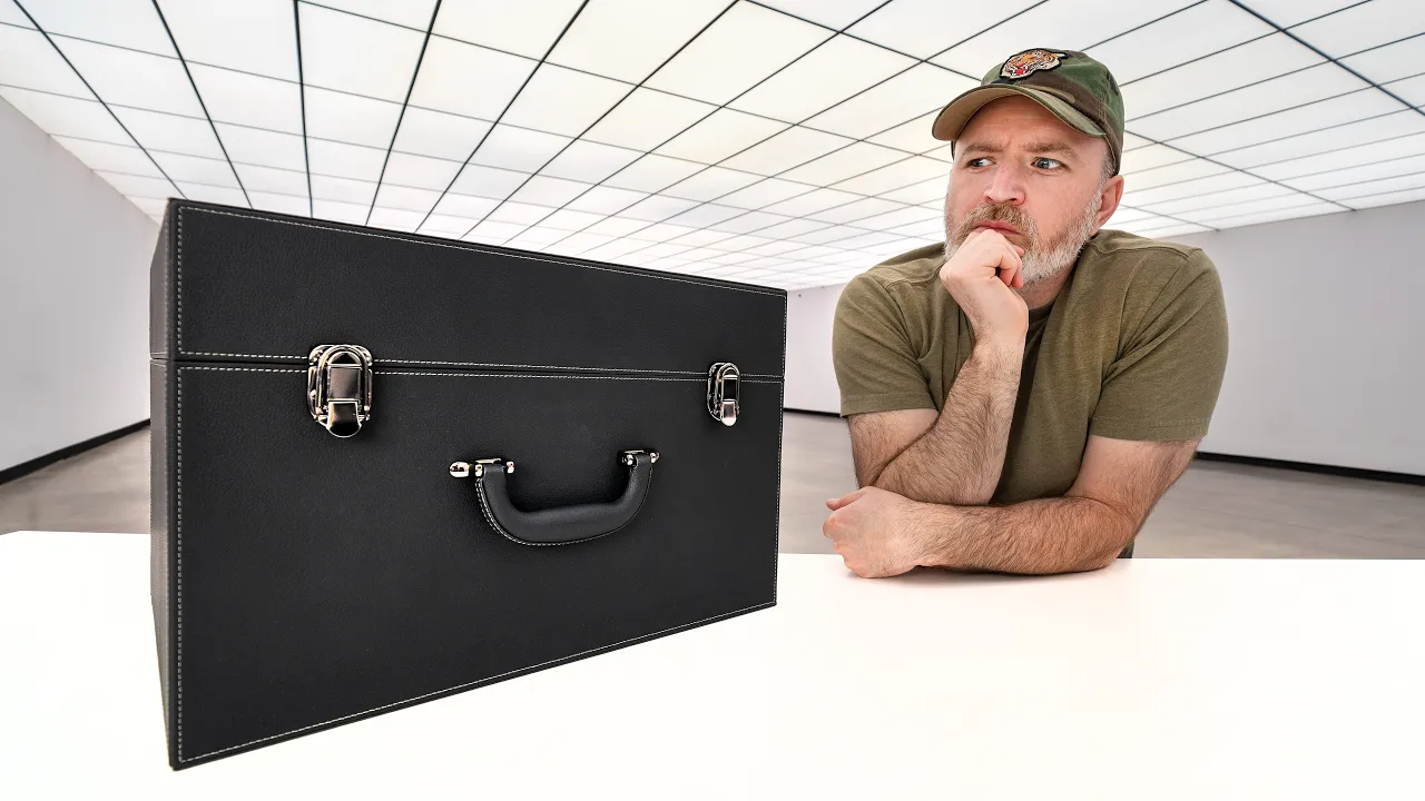 Unboxing the XGIMI Titan Noir MAX...