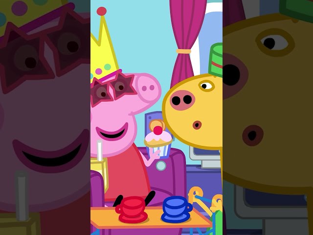Very Fancy Plane! #PeppaPig #Shorts