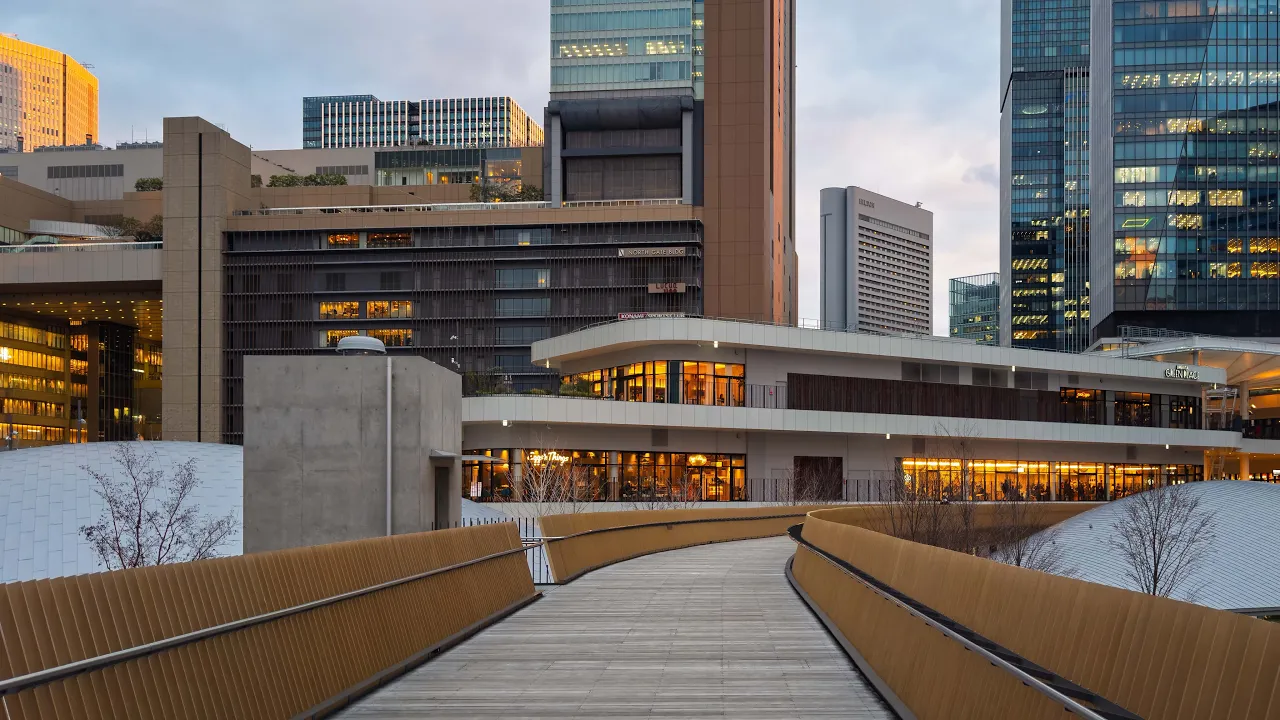 Walking at Sunset with Holiday Light and Sound | Osaka, Japan
