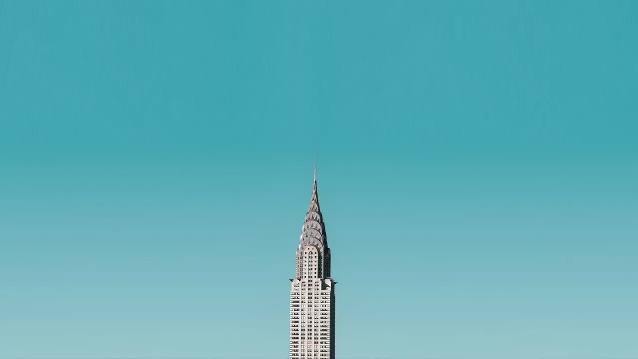 Why Nobody Wants the Chrysler Building